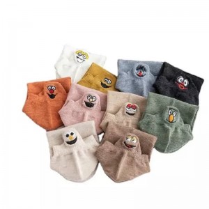 Chaussettes de printemps et d\'automne amateurs de broderie